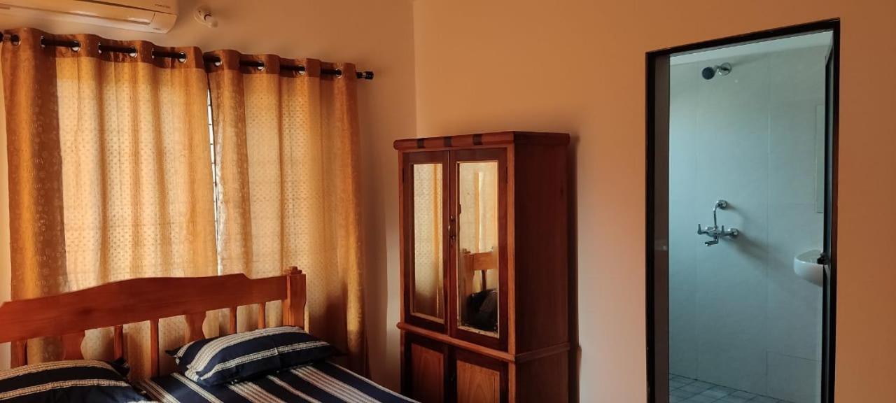 Esha Apartment Calangute Ngoại thất bức ảnh