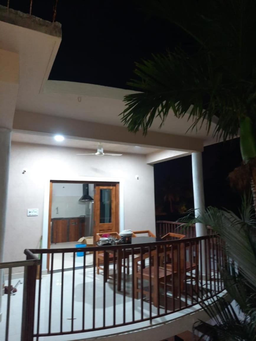 Esha Apartment Calangute Phòng bức ảnh